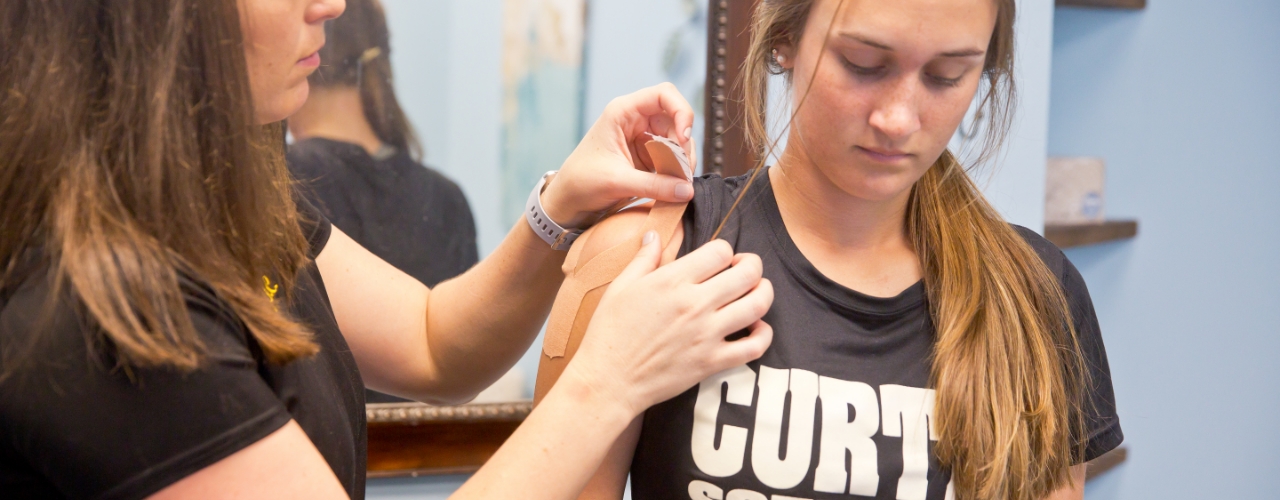 Kinesio-taping-River-Ridge-Chiropractic-River-Ridge-LA
