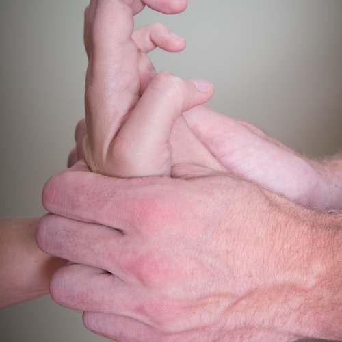 hand-pain-relief-River-Ridge-Chiropractic-River-Ridge-LA